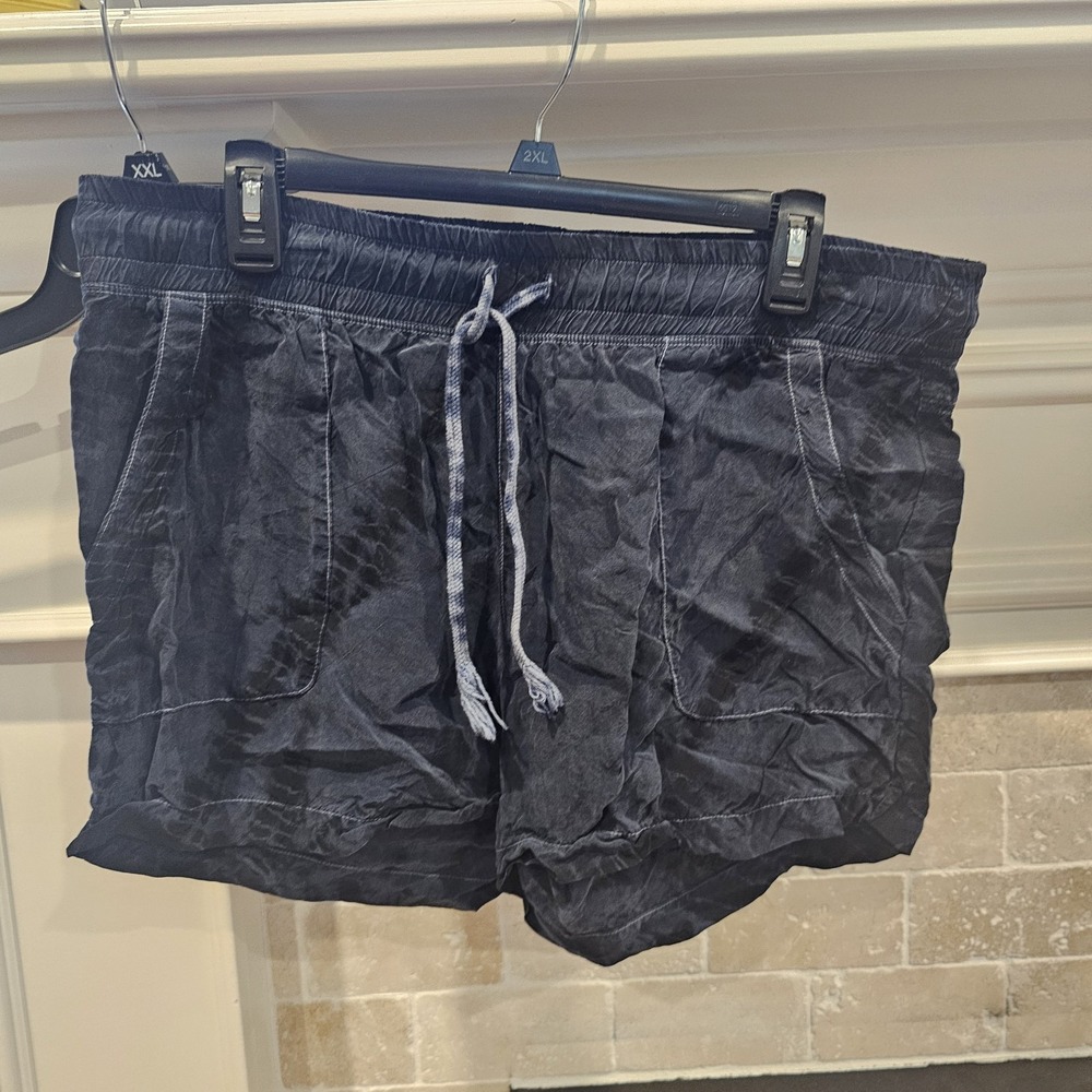 Hard Tail Forever Large Navy Crinkle Shorts
